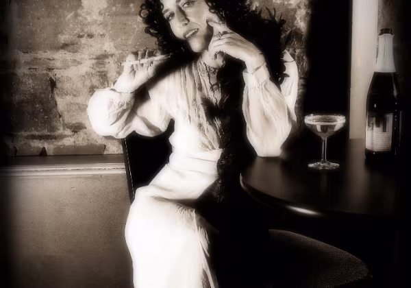 Bella_Fire-Ray Bella Fire-Ray